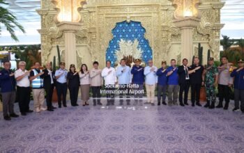 Kawal Arus Mudik 2026, Wamen PANRB Pastikan Standar Pelayanan Publik di Bandara Soekarno-Hatta Tetap Prima