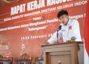 BEM KRISTIANI SELURUH INDONESIA DESAK EVALUASI DAN COPOT MEUTYA HAFID DARI MENKOMDIGI